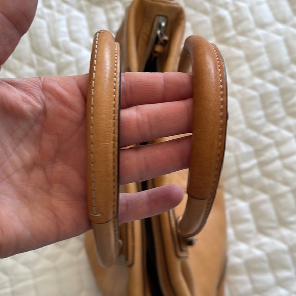 Coach camel color leather satchel barley used excellent condition 15x9 in - Picture 9 of 16